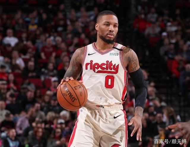 友们正沿着 友们正沿着